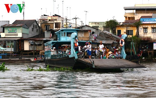 Cai Be floating market fascinates Mekong Delta visitors  - ảnh 19